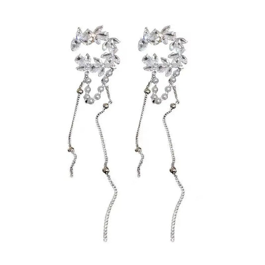 Niche design diamond-encrusted moon tassel ear bone clip without pierced earrings high-end light luxury versatile ear clip long earrings AQP-STORE